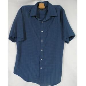 Croft & Barrow Men's Medium Blue Button Up Collared Short Sleeve Shirt Business